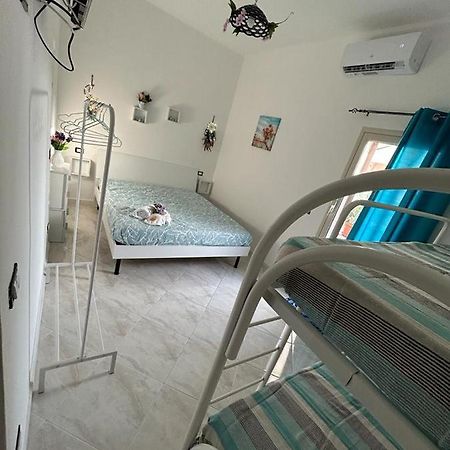 Hotel La Casa In Piazza Terrasini Esterno foto