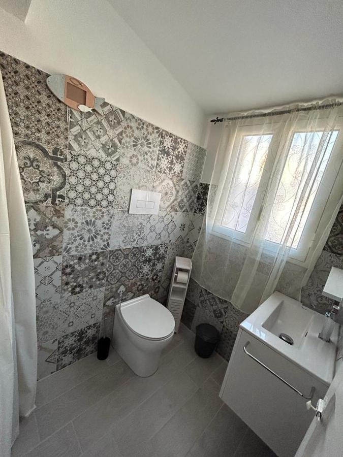 Hotel La Casa In Piazza Terrasini Esterno foto