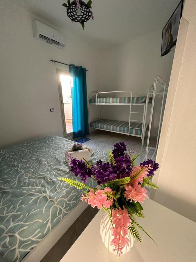 Hotel La Casa In Piazza Terrasini Esterno foto